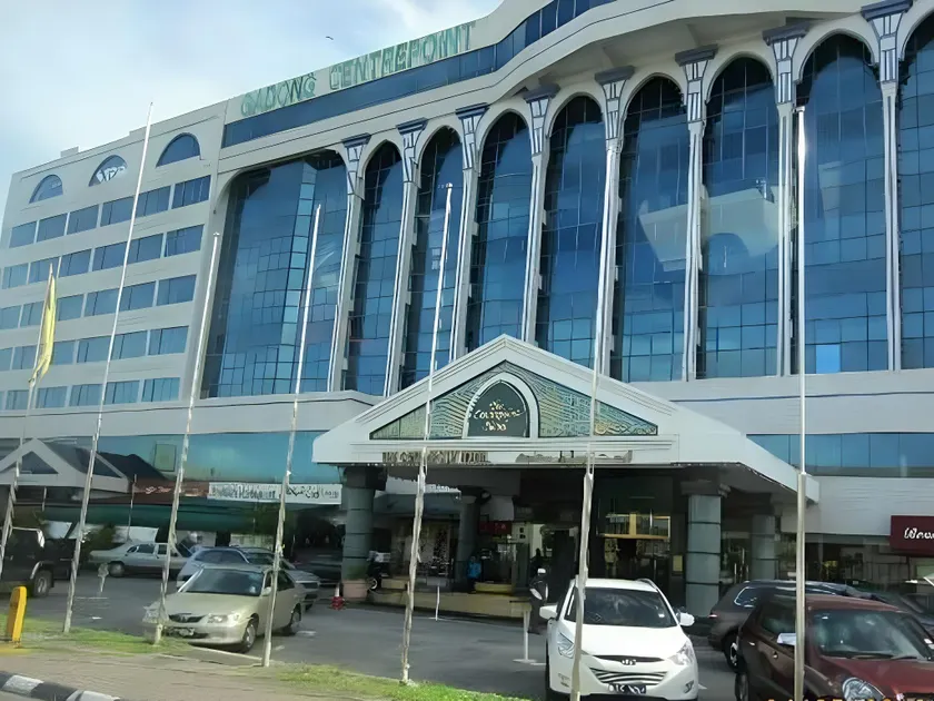 The CentrePoint Hotel - Image 1