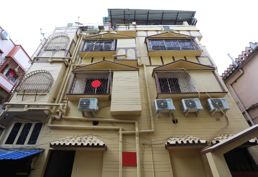 Super Hotel O Chinar - Image 1