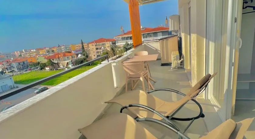 Azure Sea & Garden View Apartment - Image 1