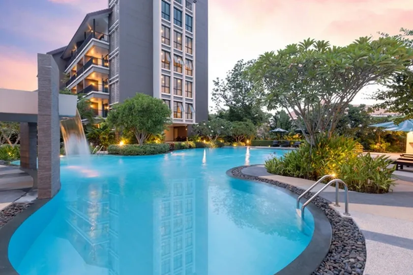 The Radiance Pattaya Hotel - Image 1