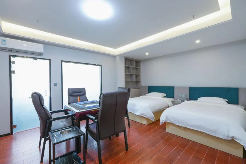 Bomei Graceful Hotel - Image 1