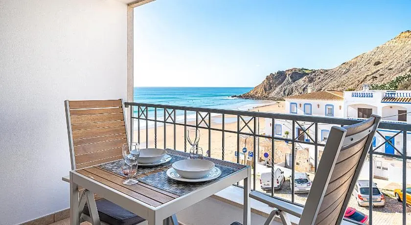 Beach Apt 1 In Burgau - Image 1