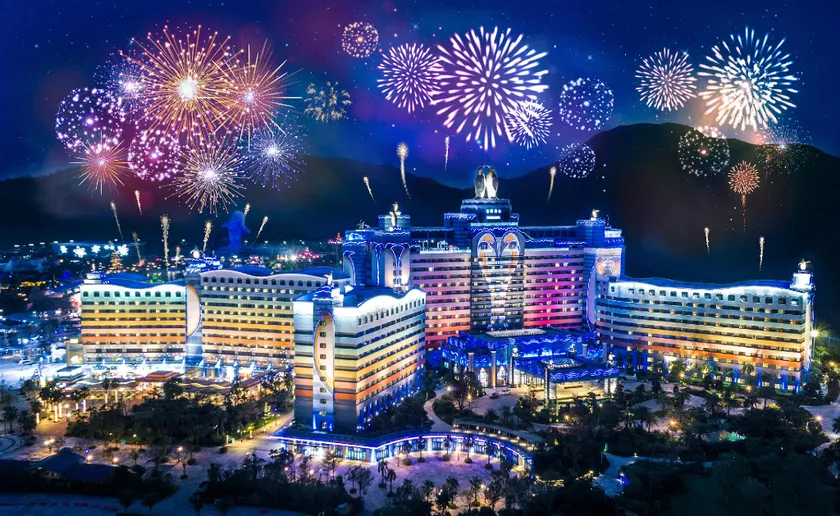 Chimelong Penguin Hotel - Image 1