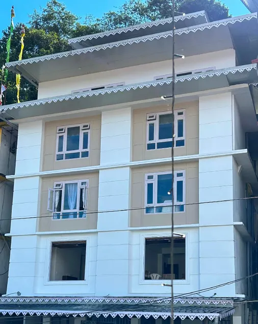 DISHA SILVER PEAK Hotel - Image 1
