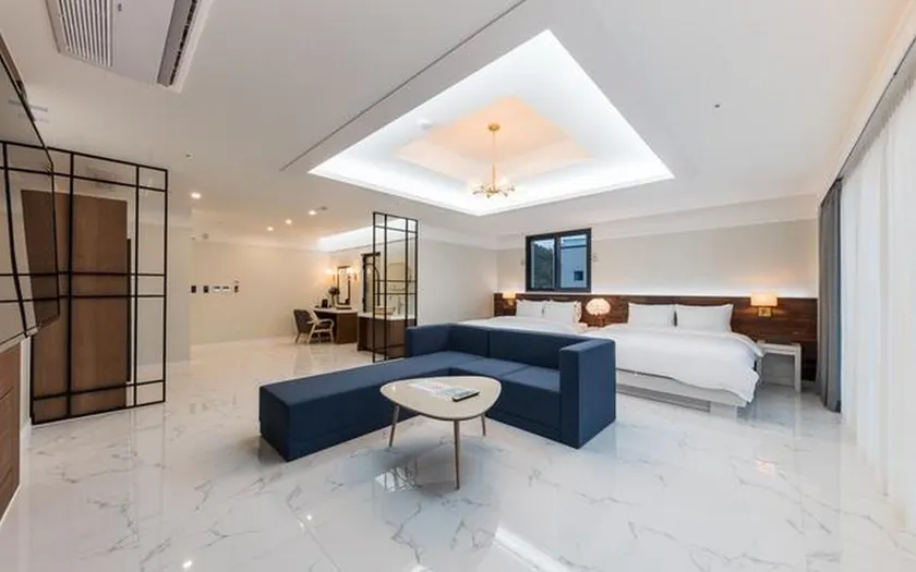 Daegu Innovation City Golden Calf Tourist Hotel - Image 1