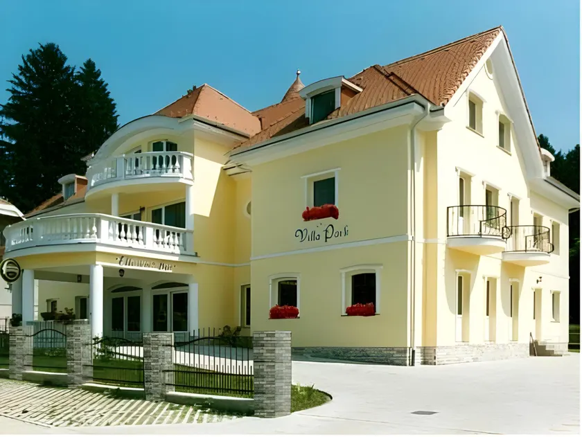 Hotel Villa Park - Image 1