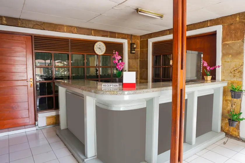 Dancenter Kurnia Hotel - Image 1