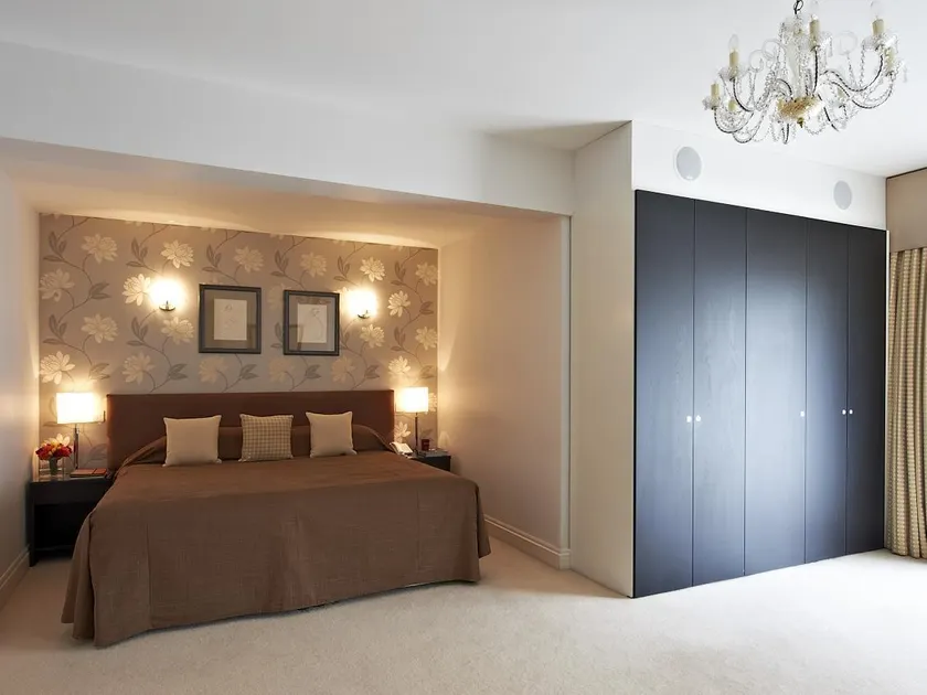 Arlington House Apartments - Image 1