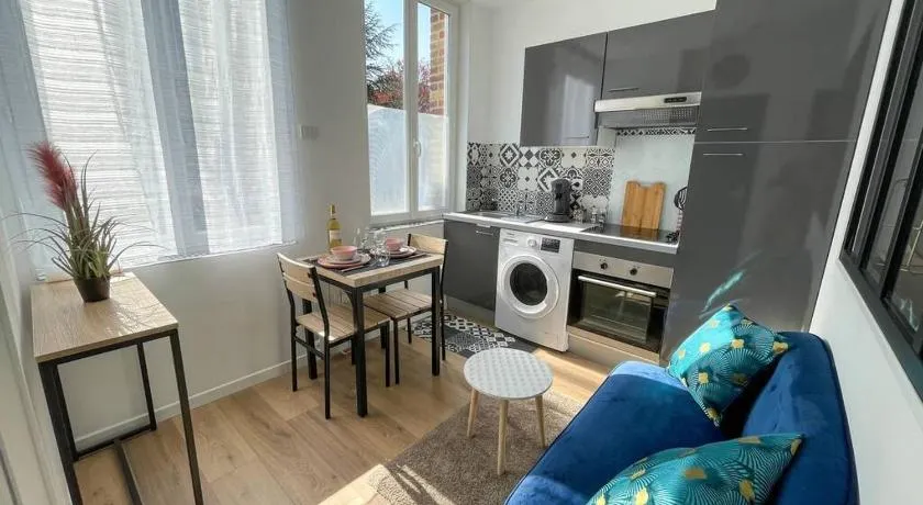 Studio Spa Privatif NETFLIX Unique Amiens - Image 1