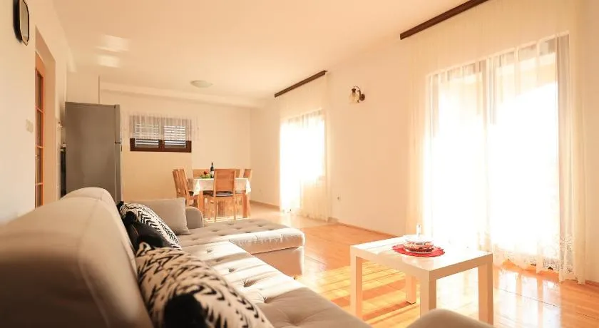 Apartments Ana - Image 1