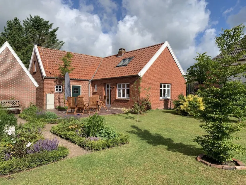 Country House With Garden Near Greetsiel - Image 1