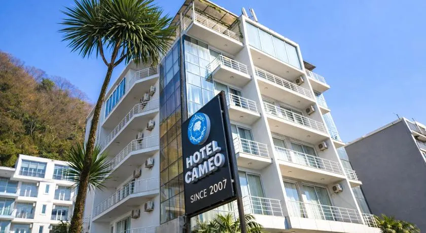 Hotel Cameo - Image 1