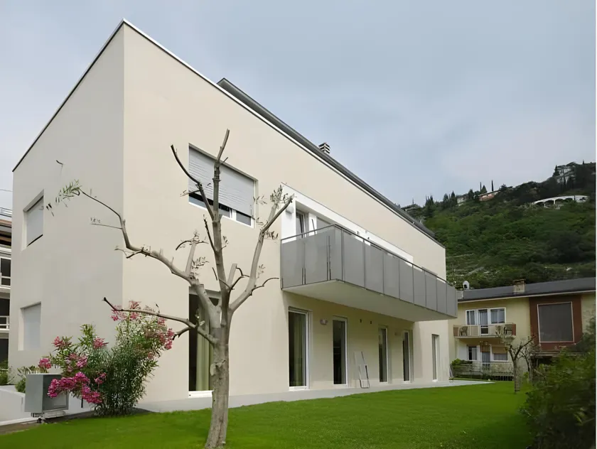 Casa Piccola Family Apartments - Image 1