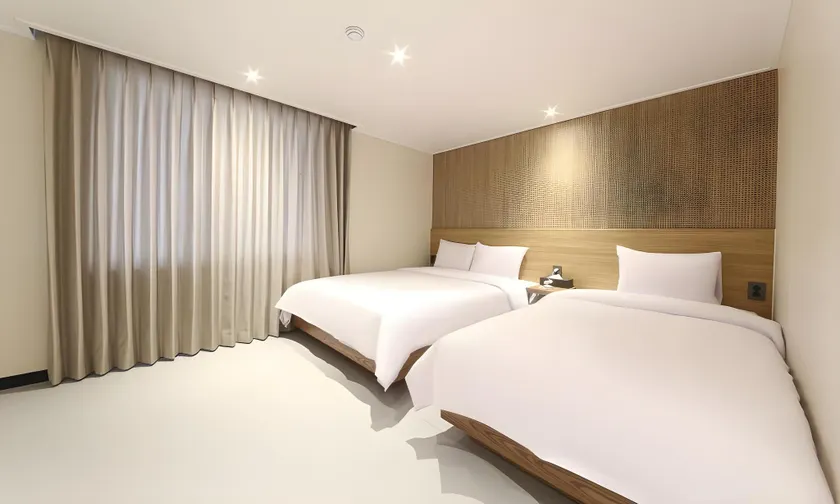 Namwon E.BON HOTEL - Image 1