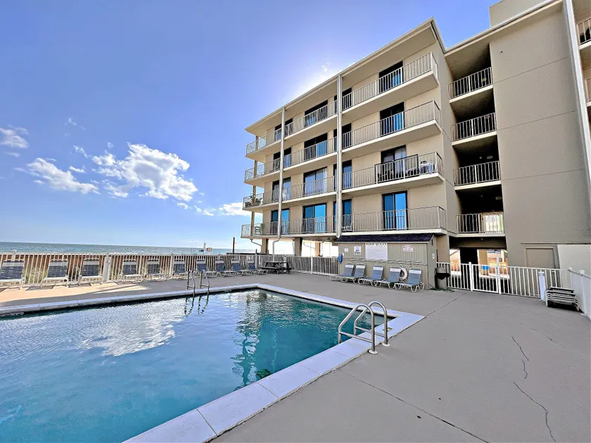 Gulf Village - Image 1