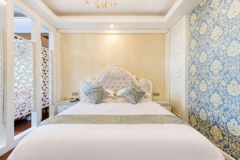 Yuexin Boutique Hotel (Jiashan Station Xingyuecheng) - Image 1
