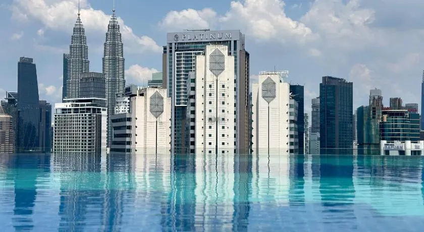 LUXORA SUITE's M A J E S T I C RESIDENCE KLCC - Image 1