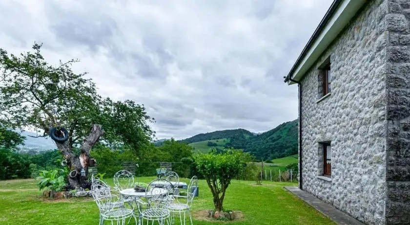 Homerez - Maison familiale, Isongo, cheminée - Image 1