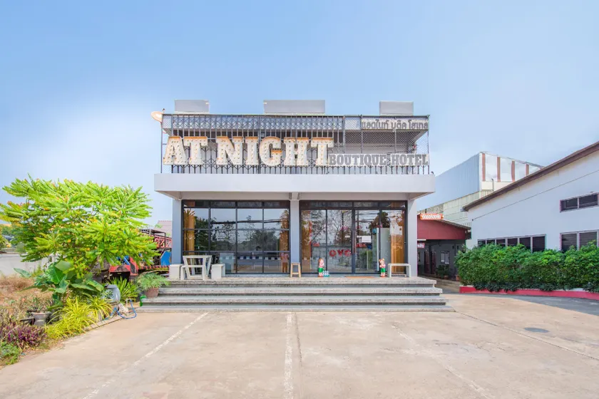 OYO 650 At Night Pranburi - Image 1