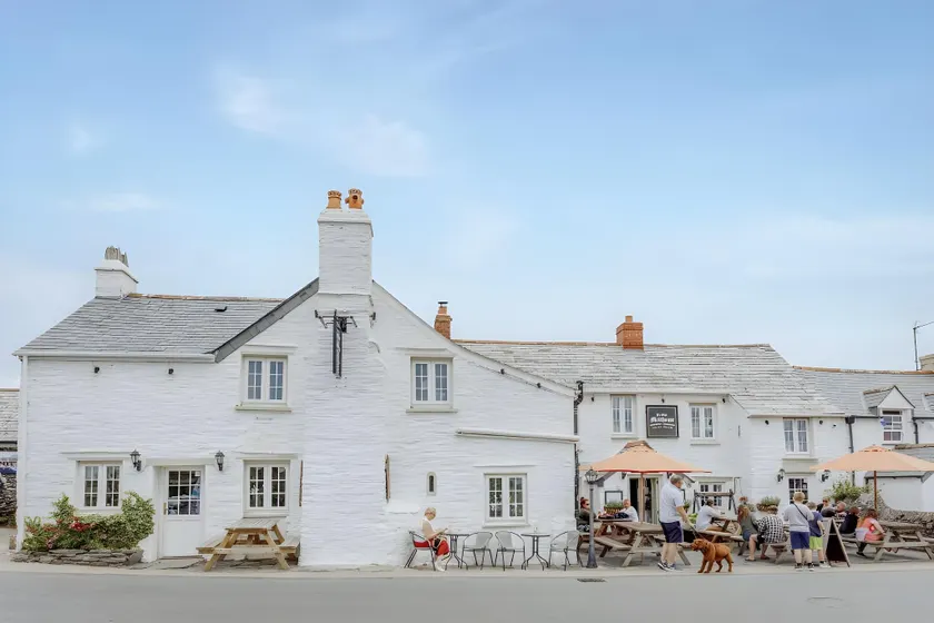The Olde Malthouse Inn - Image 1