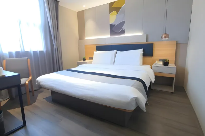 Home Inn Hotel Yuxi Nie'er Music Wanda Plaza - Image 1
