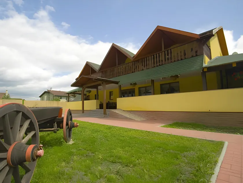 Három Székely Fogadó - Image 1