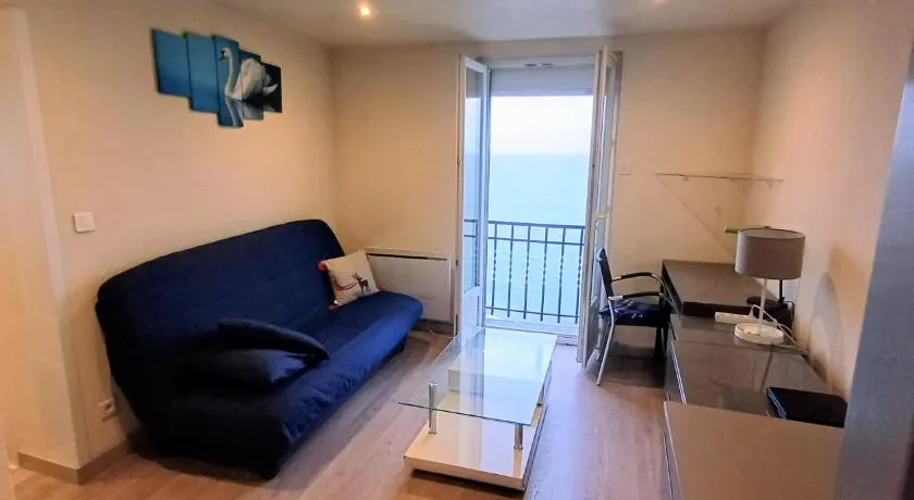 Bellerive Love Suite Magnifique vue lac - Image 1