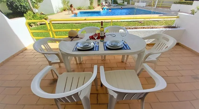 T1 Sol Nasc PISCINA  WI-FI 10MIN MARINA 4 PESSOAS - Image 1