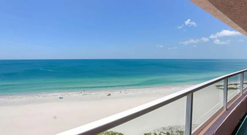 12B Crescent Beach Club - Image 1