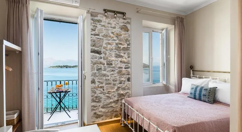 Fotiadis Family Luxury Suites by Konnect - Image 1
