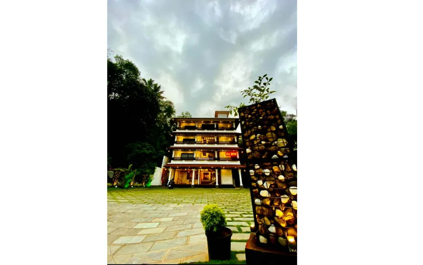Igloo Heritage Resorts - Image 1