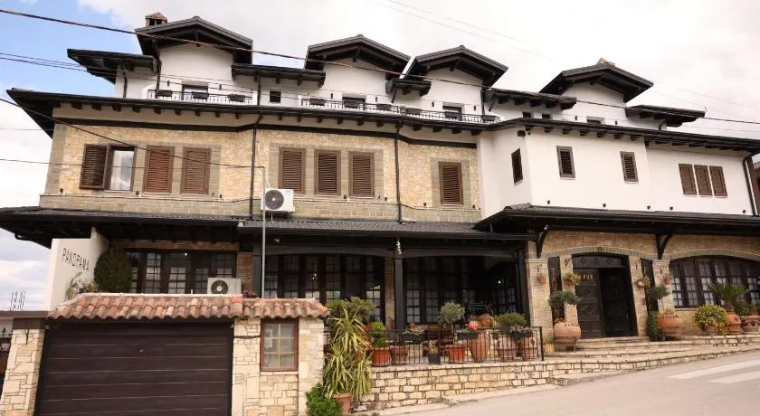 Hotel Panorama - Image 1