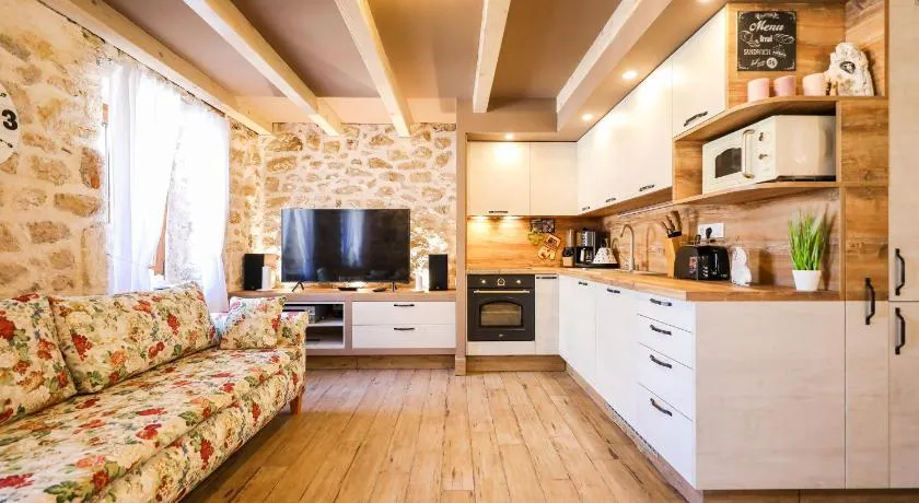 Holiday house Ivana, Zadar, Vinjerac - Image 1