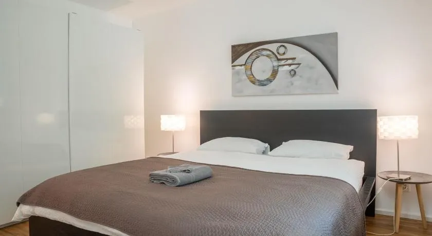 BASELiving Apartment - St Jakob, near ESC - Bahnhof SBB - Image 1