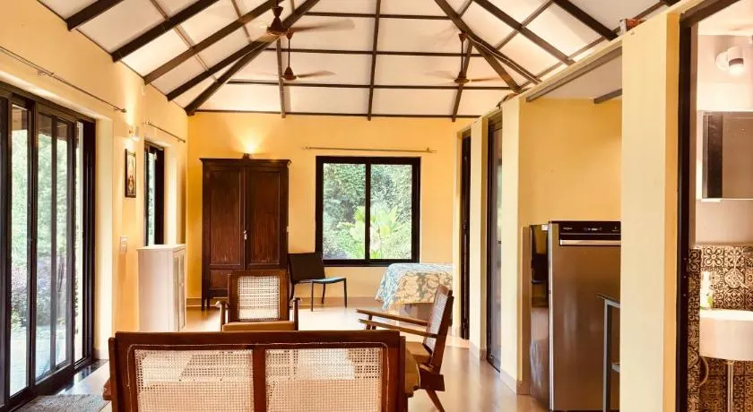The Lookout, Hilltop Cottage - Image 1