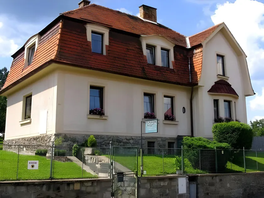 Pension Maate - Image 1