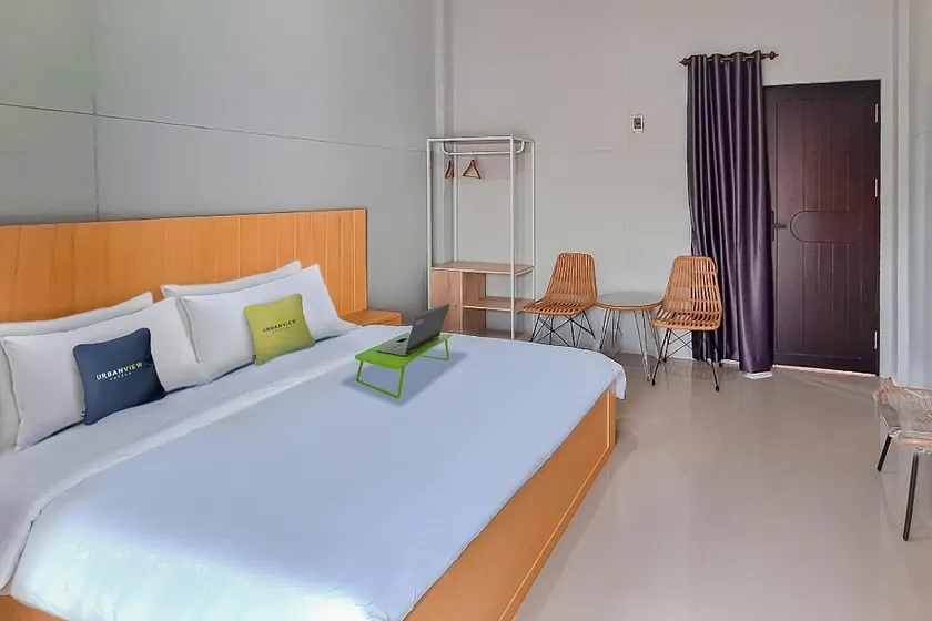 Urbanview Hotel Griya Menteng Palangkaraya by RedDoorz - Image 1