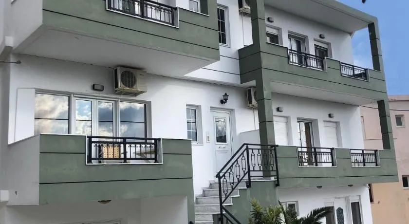 Blue Sky Apartments - Image 1