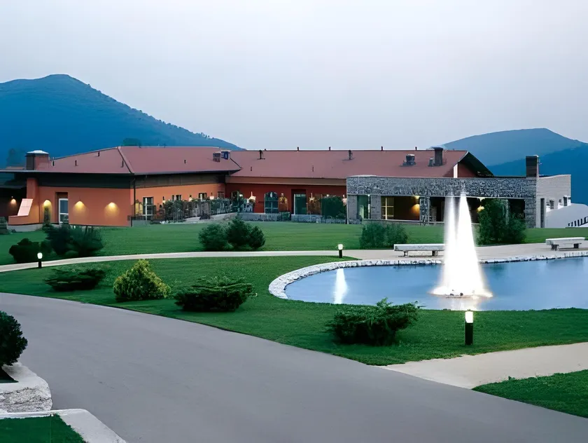 Phi Hotel Piajo - Image 1