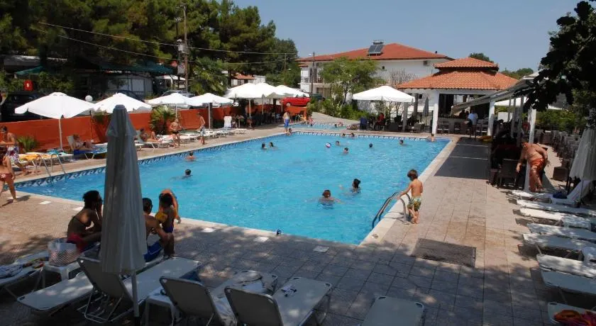 Hotel Camping Agiannis - Image 1