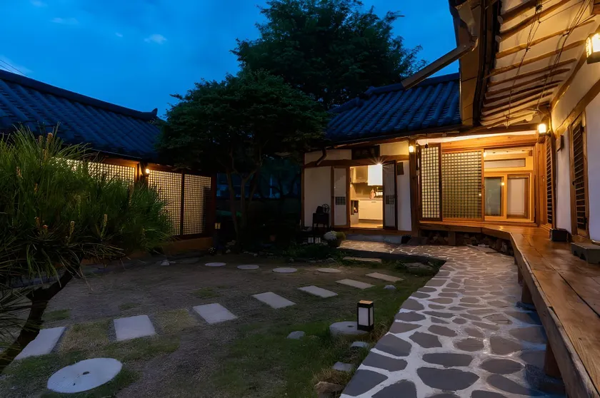 Yangpyeong Baknyeon gotack Yusunjae Hanok pension - Image 1