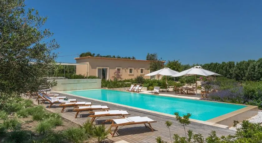 VILLA PASSO DEGLI AIRONI 12, Emma Villas - Image 1