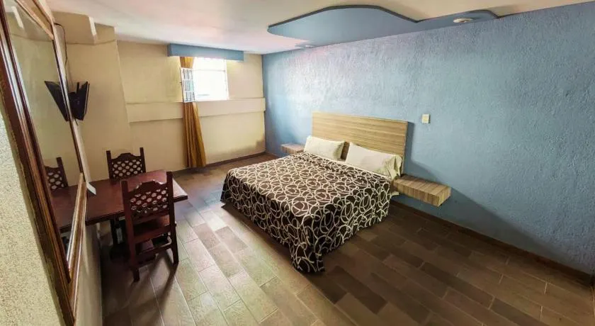 Hotel Plaza San Juan - Image 1