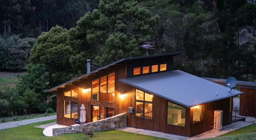 Bruny Island Haven - The Studio - Image 1