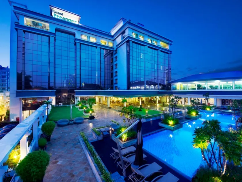 Grand Hotel Preanger - Image 1