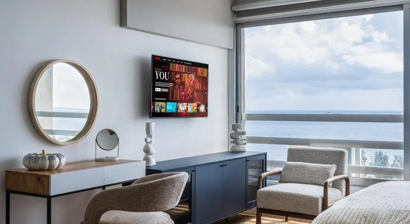 Signature Seaview Penthouse Studio - Image 1