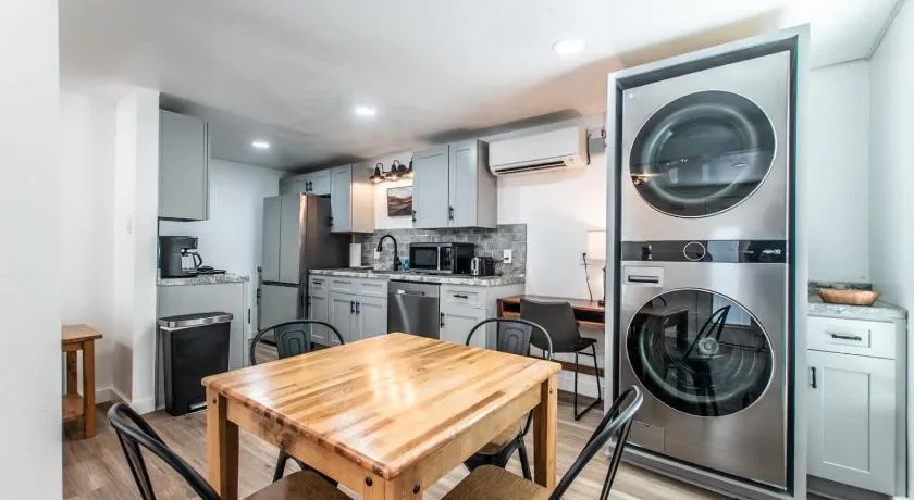 Serenity Suites C - Image 1