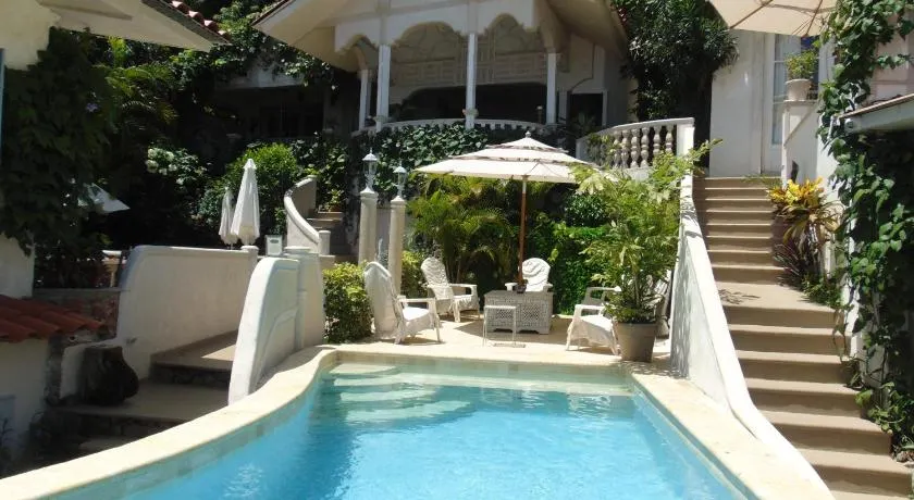 Villa Caprichosa Boutique Hotels - Image 1