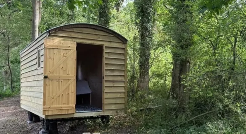 Little Brook Glamping - Image 1