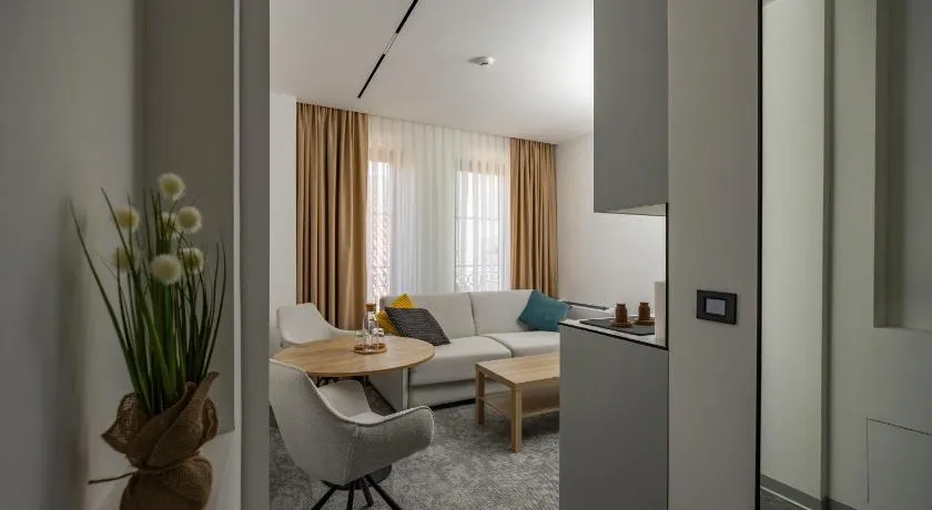 Hotel Opal Casa - Image 1